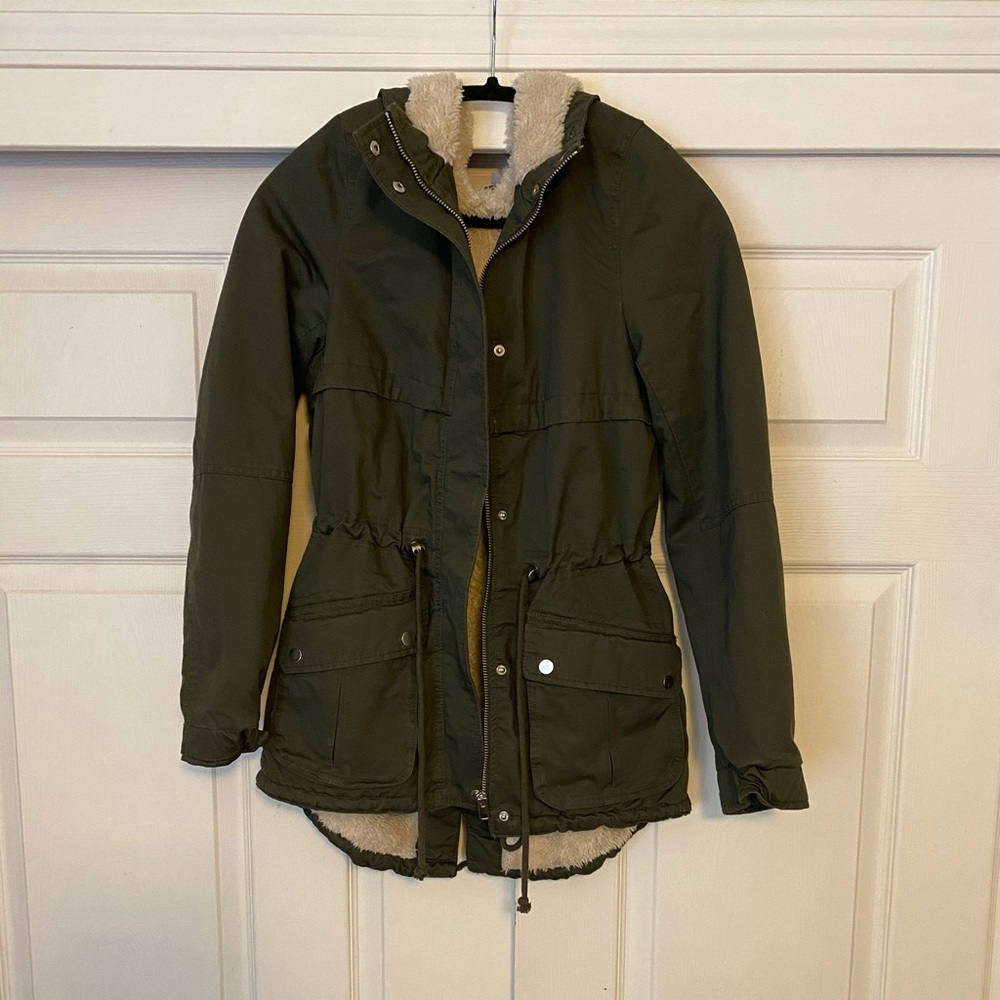 DIVIDED Army Green Full Zip Faux Fur Parka… - Picture 6 of 8
